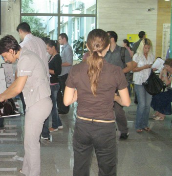 Peste 350 de posturi, disponibile la Bursa locurilor de muncă